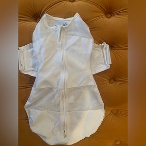 Snoo Bassinet Happiest Baby white Swaddle Mesh Small very gently used.